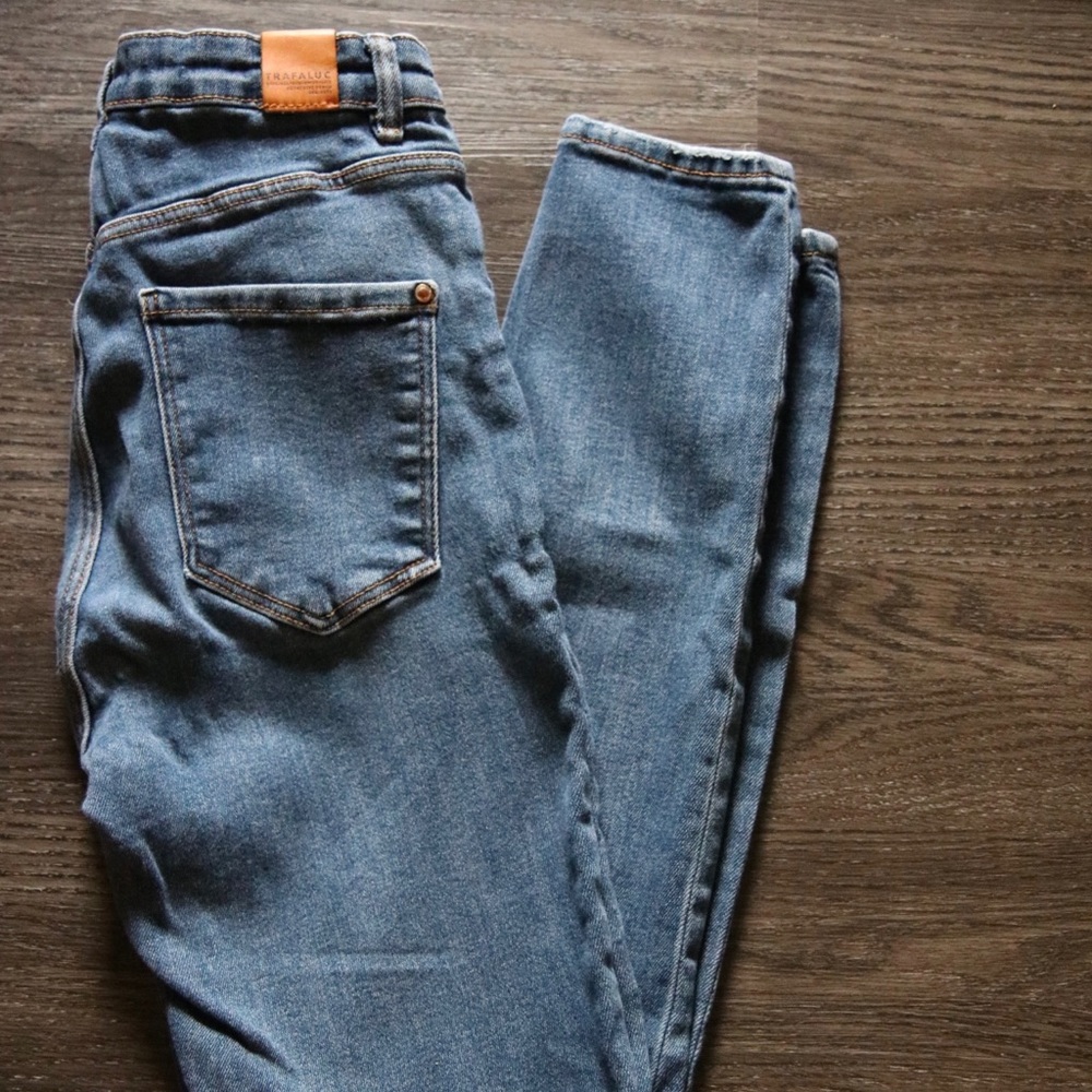 Zara Jeans